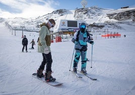 Sierra Nevada se ve forzada a cerrar por el viento cuando la temporada empezaba a despuntar