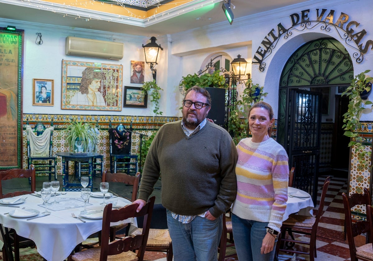 Lolo e Inma Picardo, propietarios de la mítica Venta de Vargas en San Fernando