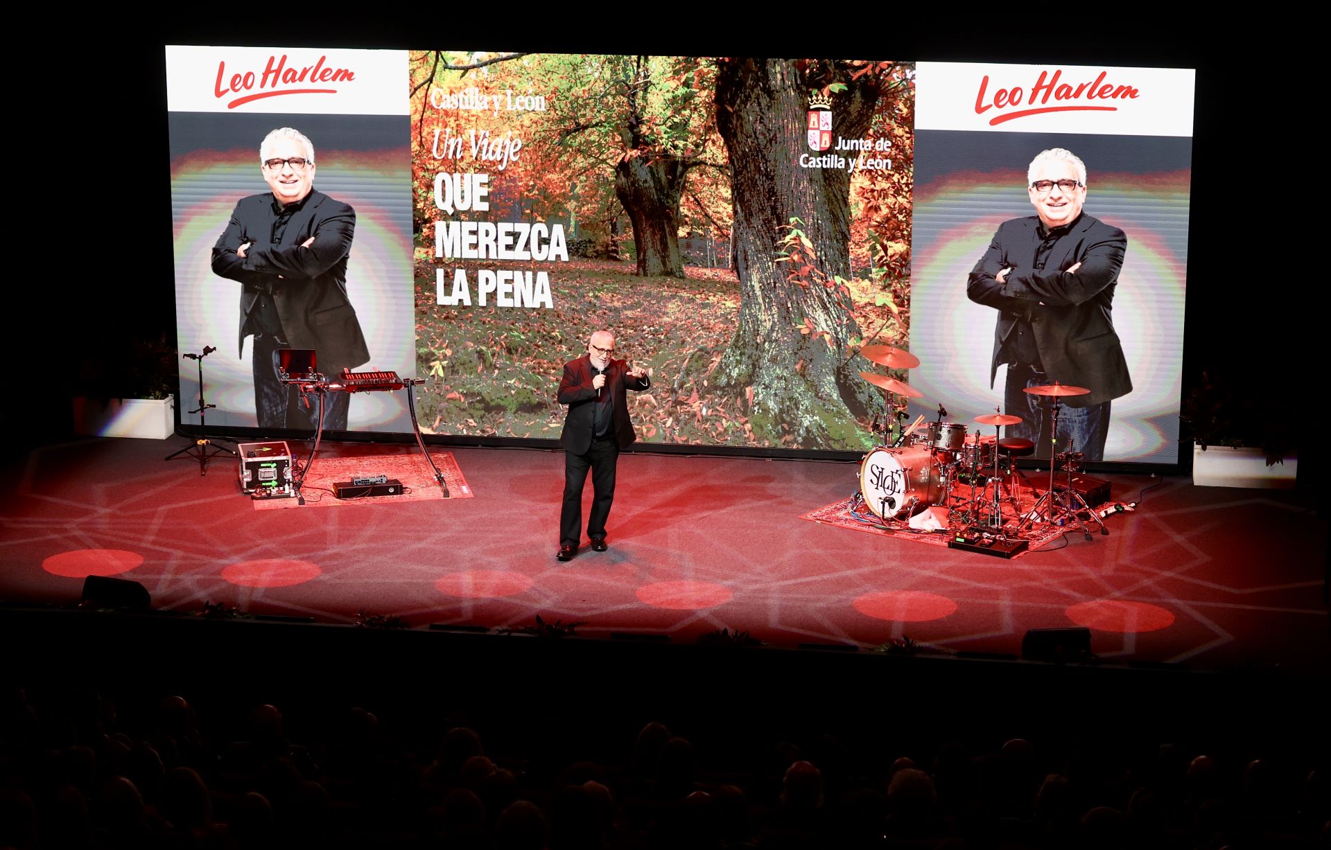 El humorista Leo Harlem, en la presentación del acto en Madrid de promoción de Castilla y León