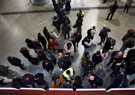 Cisma en el transporte público: Mantener la rebaja de tarifas actual le costaría a la Comunidad 500 millones al año