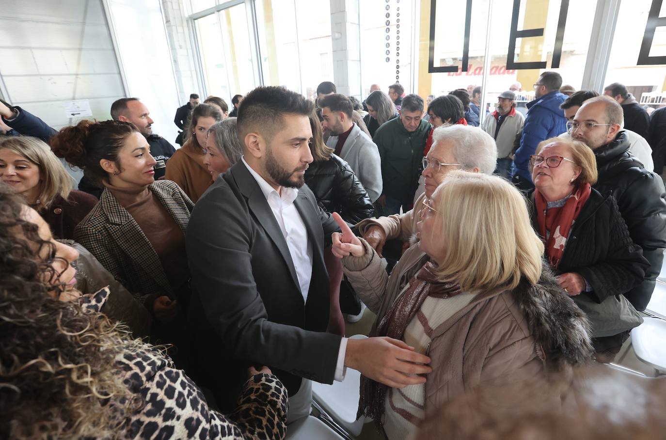 En imágenes, la moción de censura en Peñarroya-Pueblonuevo