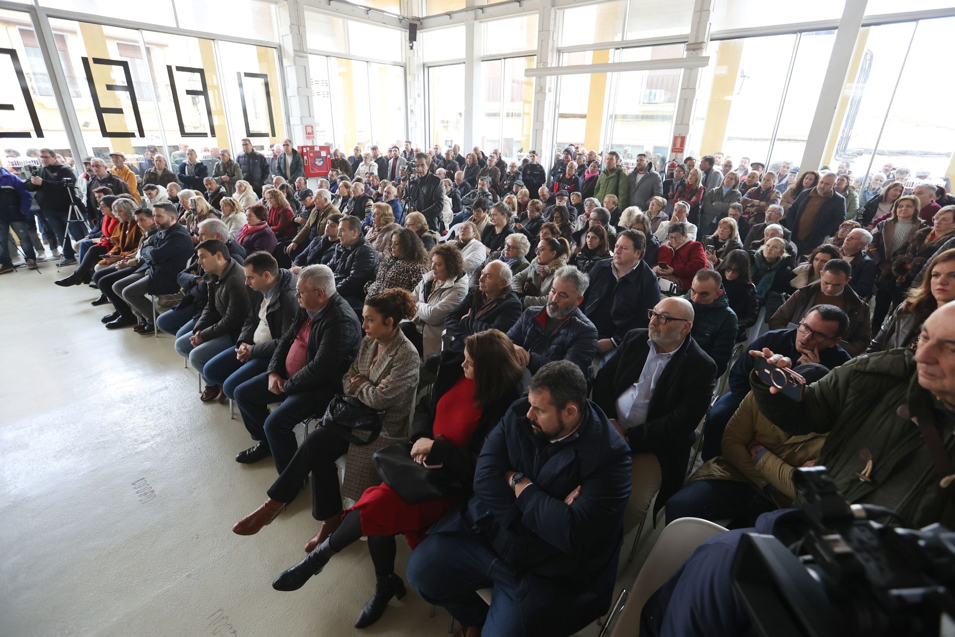 En imágenes, la moción de censura en Peñarroya-Pueblonuevo