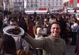 Comidas populares del Carnaval de Cádiz 2025: cuándo es la ostionada, erizada, dónde se celebran y horario