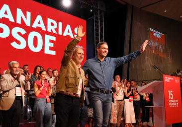 Torres, reelegido líder del PSOE canario para «buscar acuerdos frente a la bronca»