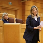 La portavoz del Grupo Parlamentario Popular en el Senado, Alicia García, durante el debate de la moción presentada por su partido para urgir al Gobierno a revalorizar las pensiones, bonificar el transporte y ayudar a los afectados por la dana en Valencia