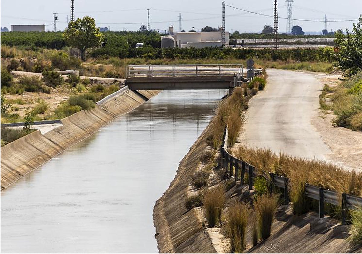 Canalizaciones de riego en la Vega Baja de Alicante
