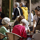 El paro en Canarias bajó un 26% en 2024, con 50.300 personas desempleadas menos