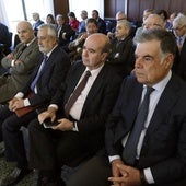 Viera, Zarrías, Griñán, Chaves y Guerrero, en segunda fila, en el banquillo de los acusados en el juicio de la pieza política del caso ERE celebrado en la Audiencia de Sevilla