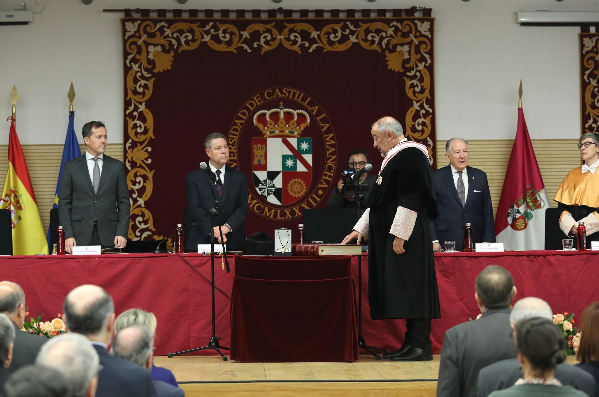 La toma de posesión del rector en imágenes