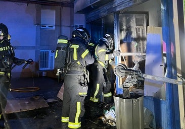 Otro patinete eléctrico, hipótesis del origen de un nuevo incendio en Madrid que deja seis jóvenes atrapados