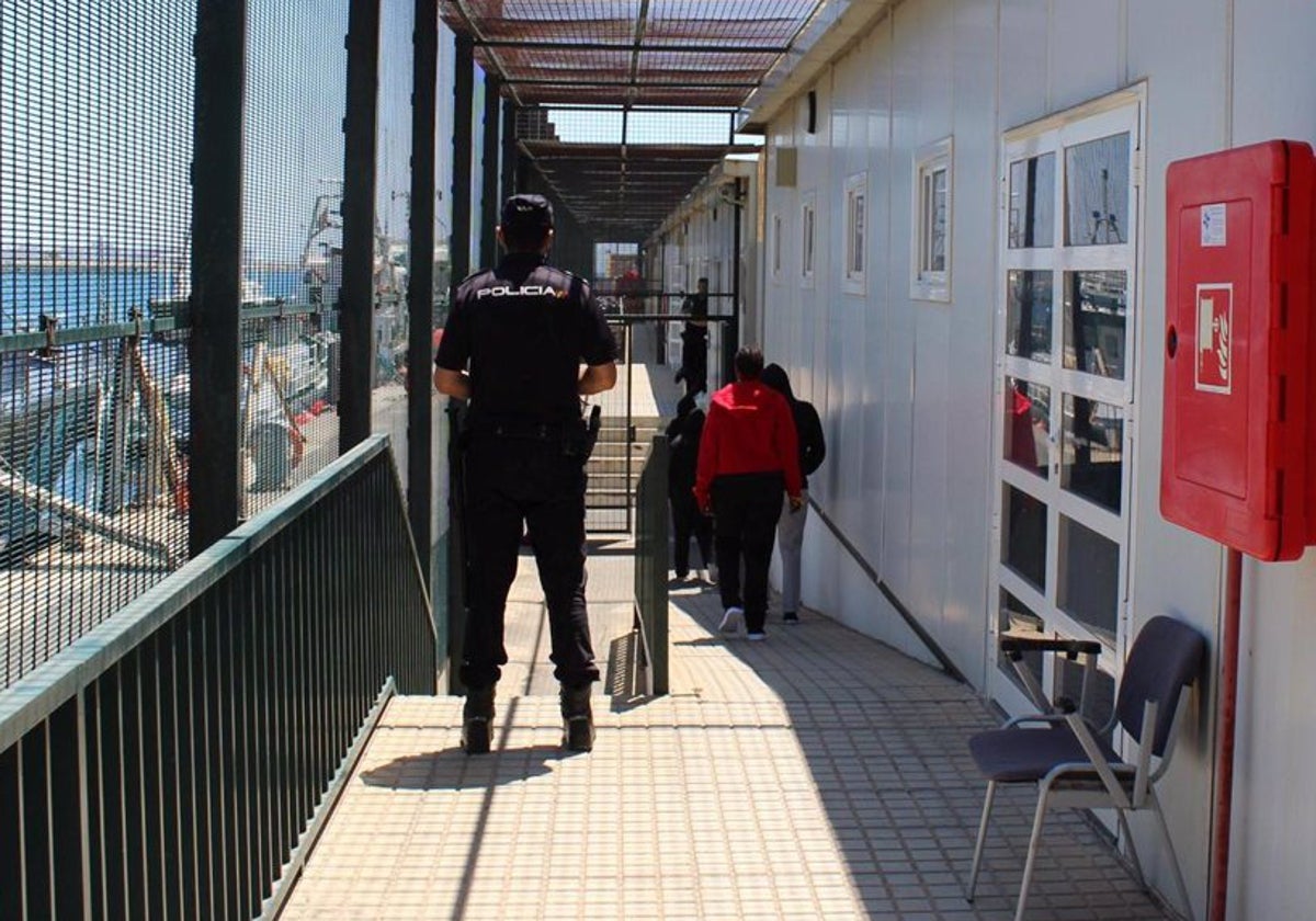 Instalaciones del CATE en el Puerto de Almería
