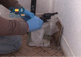 Cae un laboratorio de cocaína rosa liderado por la mafia irlandesa con material para 600 kilos de droga sintética