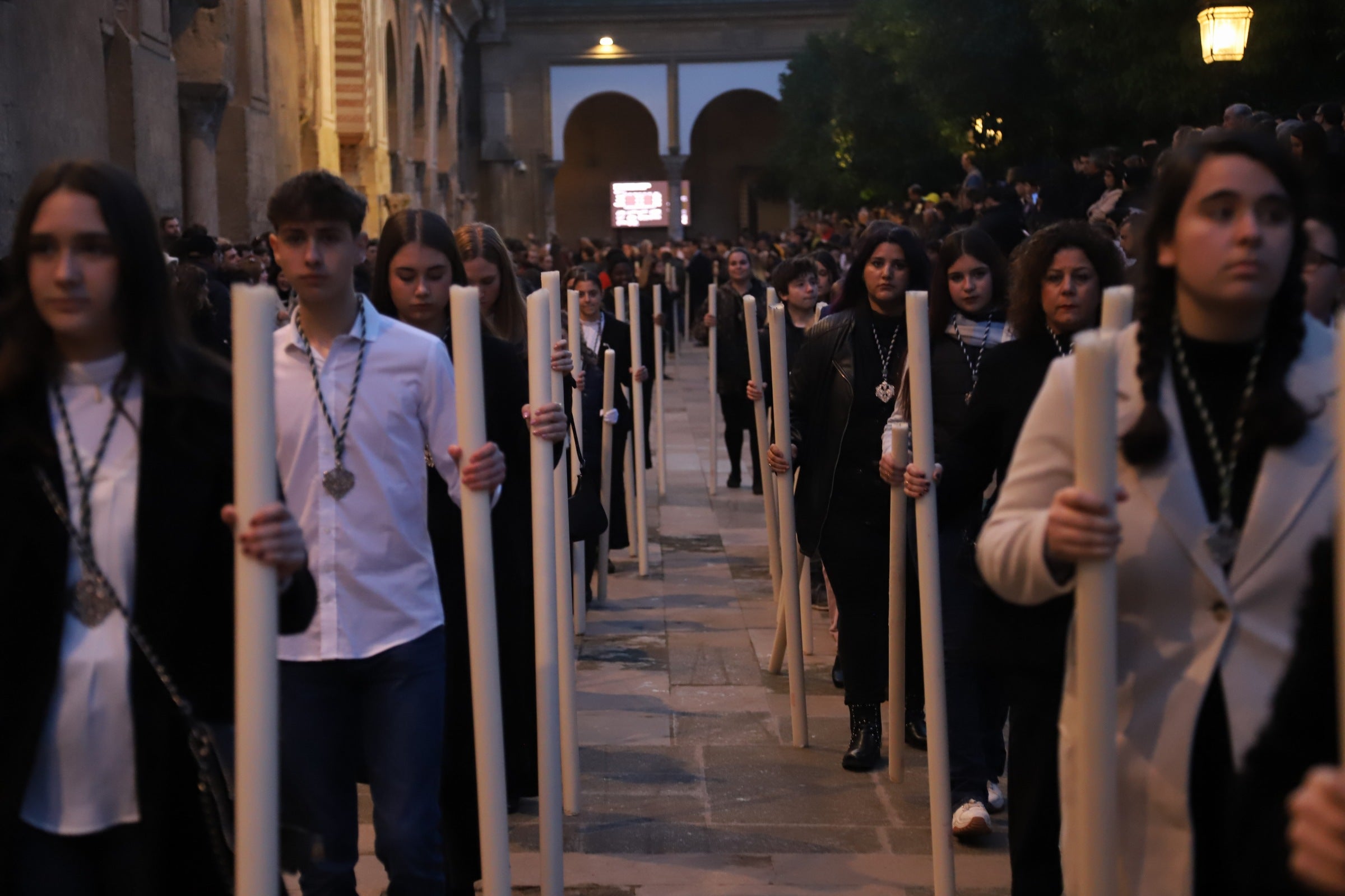 La procesión de la Virgen de la Candelaria de Córdoba, en imágenes