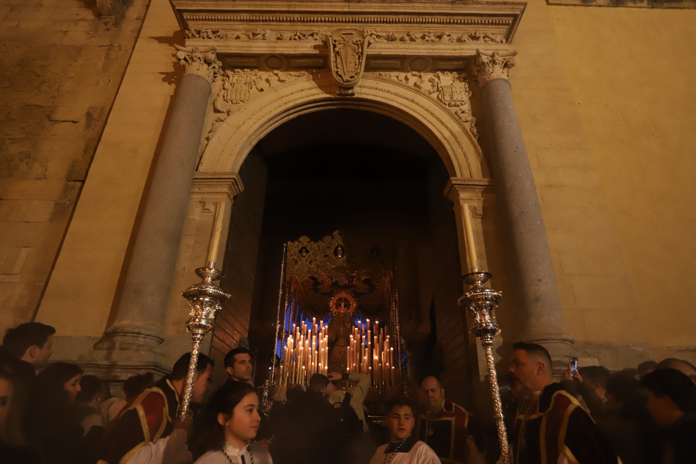 La procesión de la Virgen de la Candelaria de Córdoba, en imágenes