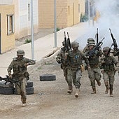 Militares ucranianos reciben formación de combate en la Legión en Almería