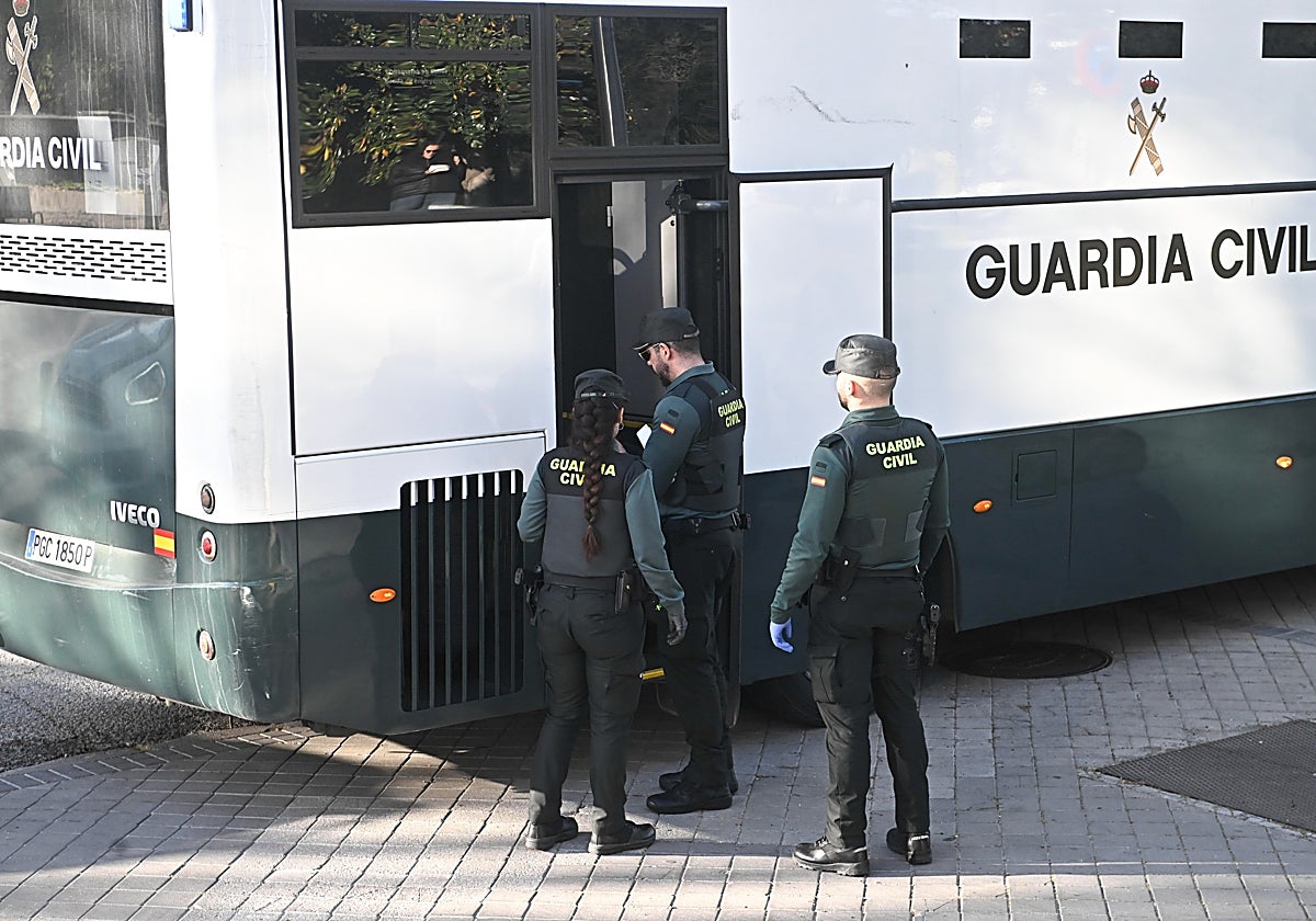 Agentes de la Guardia Civil