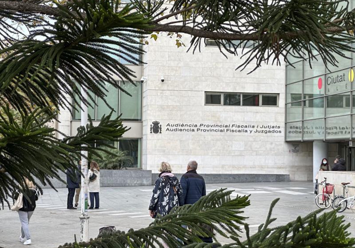 Edificio de la Audiencia Provincial de Valencia, donde se celebrará el juicio el próximo jueves