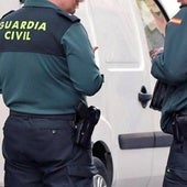 Dos agentes de la Guardia Civil, en una imagen de archivo