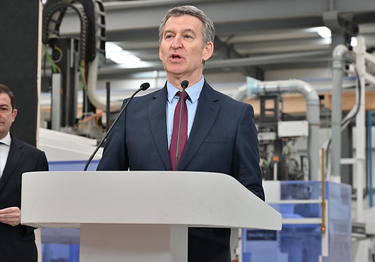 El PP pide explicaciones sobre el papel del asesor de Moncloa que llamaba «hermanito» a David Sánchez