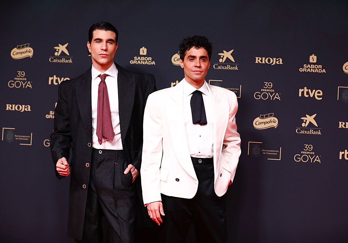Javier Calvo y Javier Ambrossi en los Premios Goya en Granada