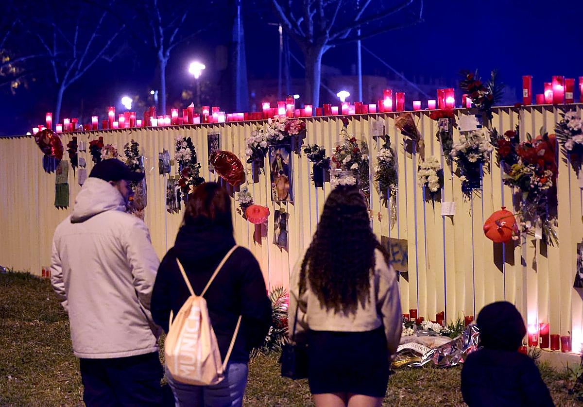 En imágenes, el emotivo recuerdo al joven asesinado en El Arenal