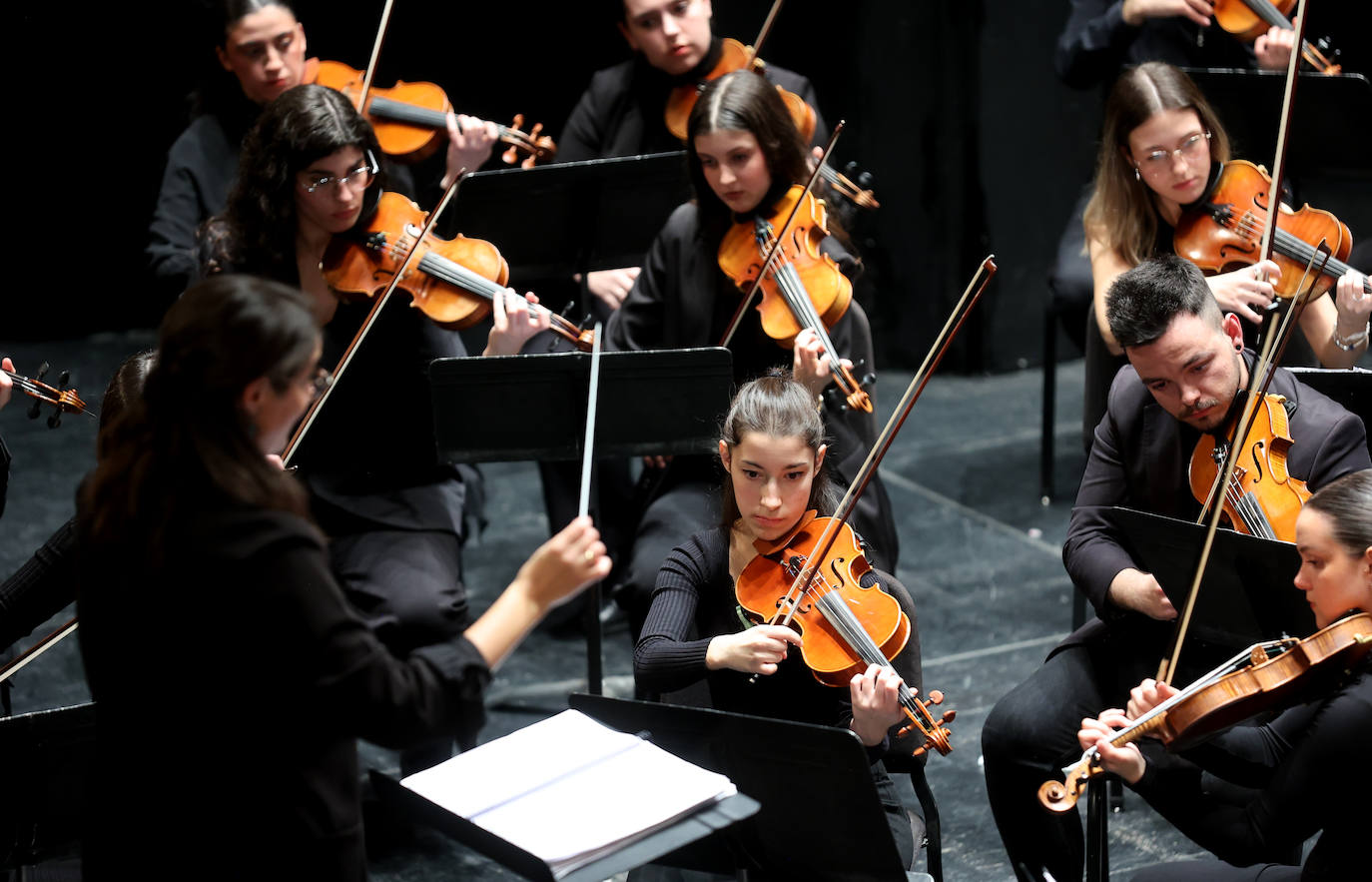 El primer concierto de la Orquesta de la Universidad de Córdoba, en imágenes