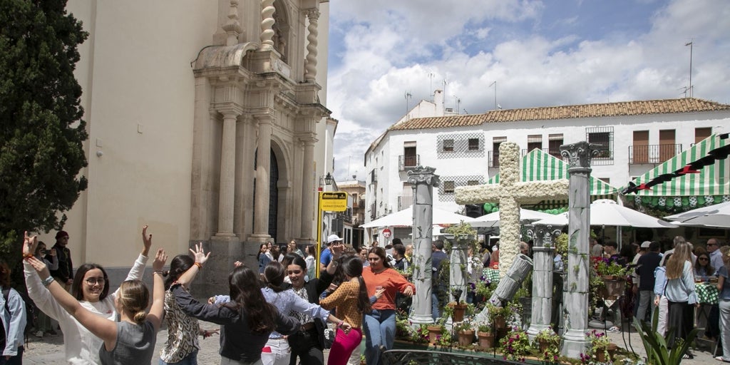 Las normas de las Cruces de Córdoba 2025, pendientes de una reunión para aclarar el horario de la música