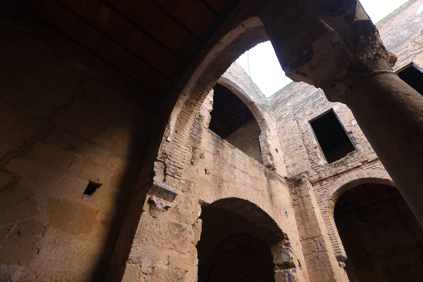 El comienzo de las obras en el convento de Santa Clara de Córdoba, en imágenes
