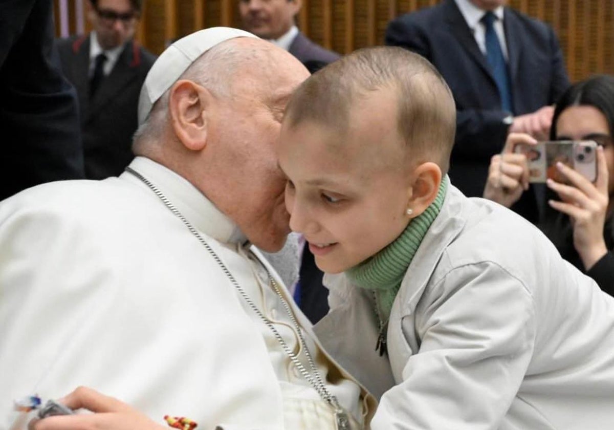 María Caamaño, junto al Papa Francisco