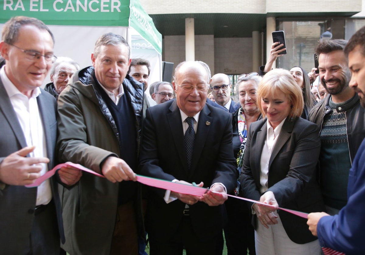 Inauguración de la nueva sede de la AECC en Salamanca