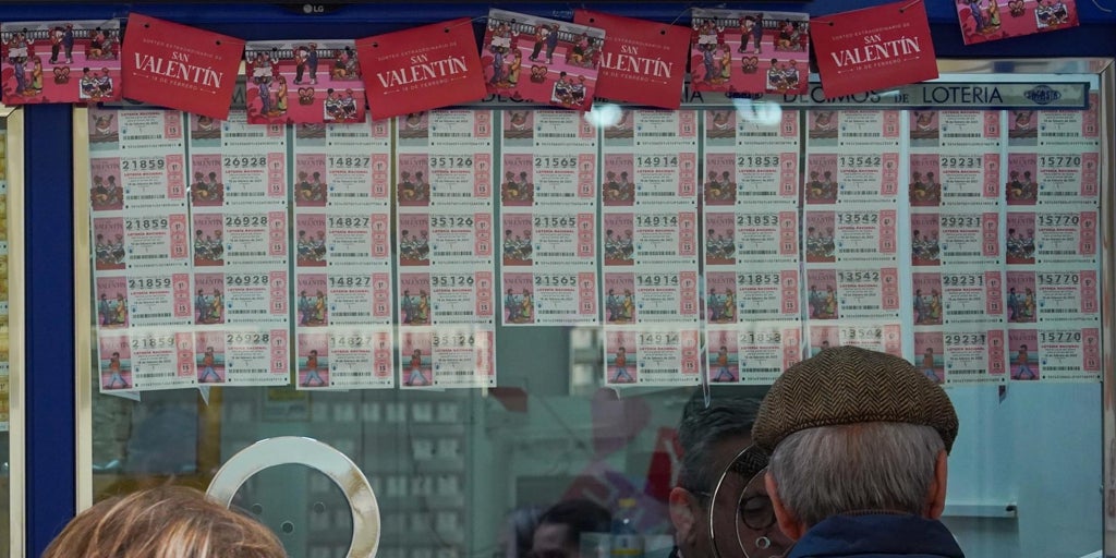 El primer premio de Lotería Nacional cae en Sevilla capital, Valdepeñas de Jaén y Humilladero