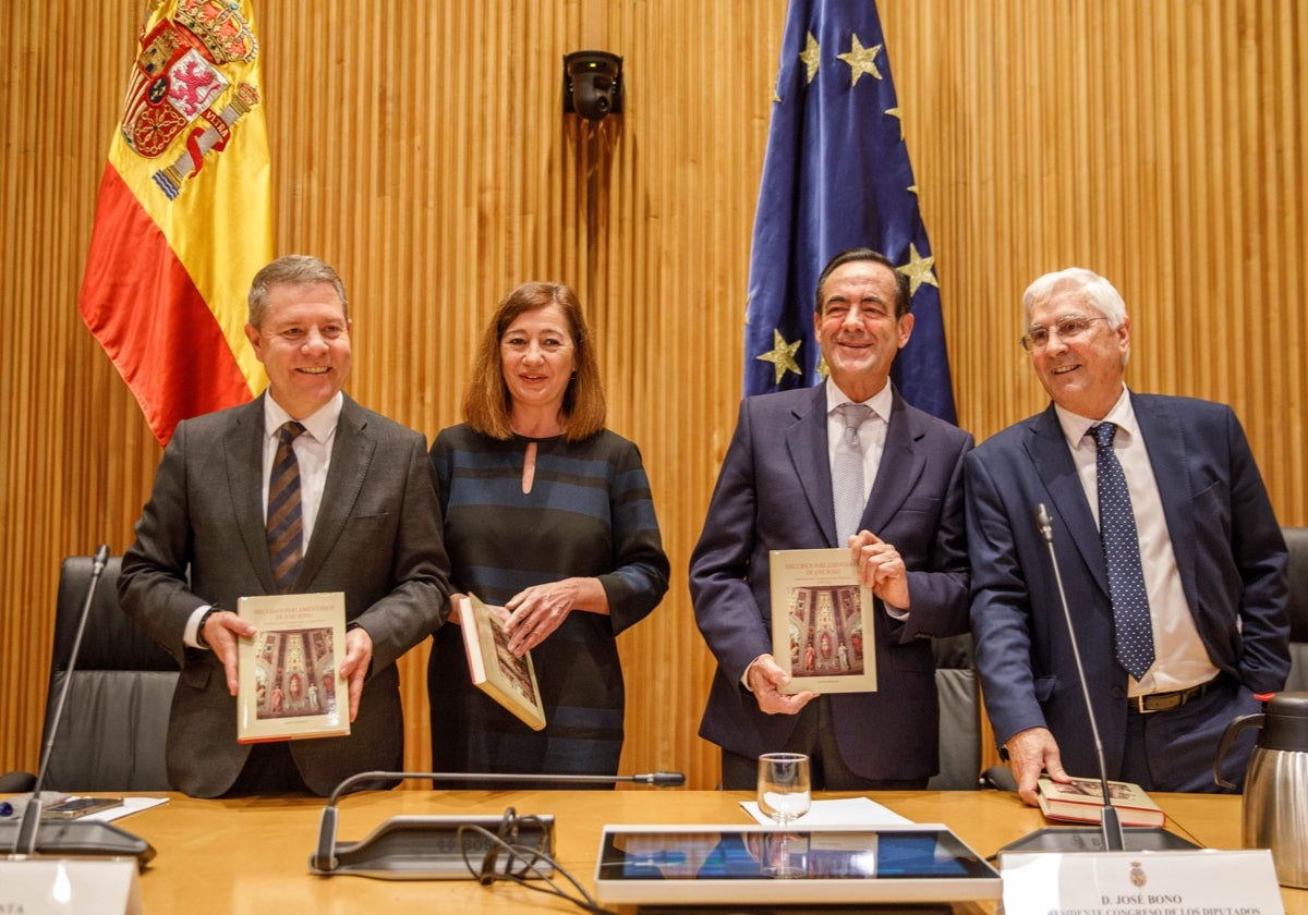 Bono presentó el jueves por la tarde el libro del discursos parlamentarios