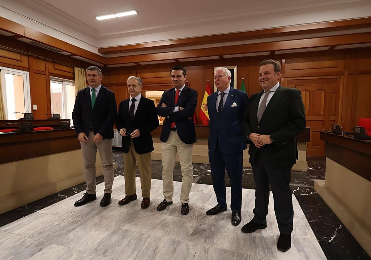 De izquierda a derecha, Francisco Acosta, Salvador Fuentes, José María Bellido, Javier Martín y Julián Urbano