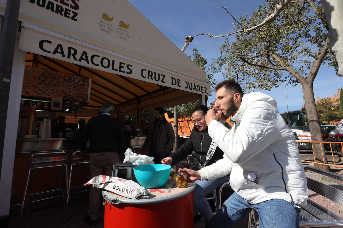 La esperada apertura de los puestos de caracoles en Córdoba, en imágenes