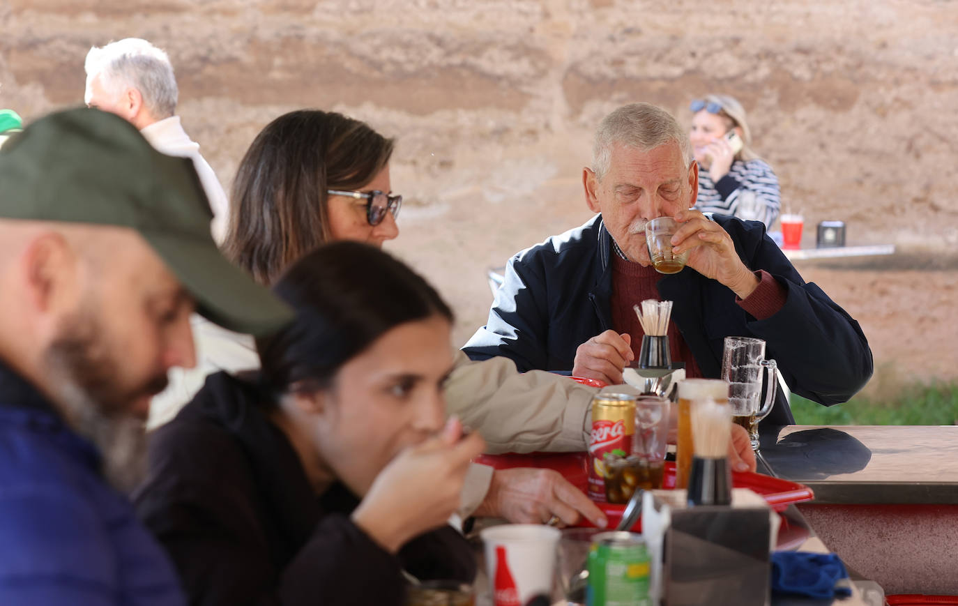 La esperada apertura de los puestos de caracoles en Córdoba, en imágenes