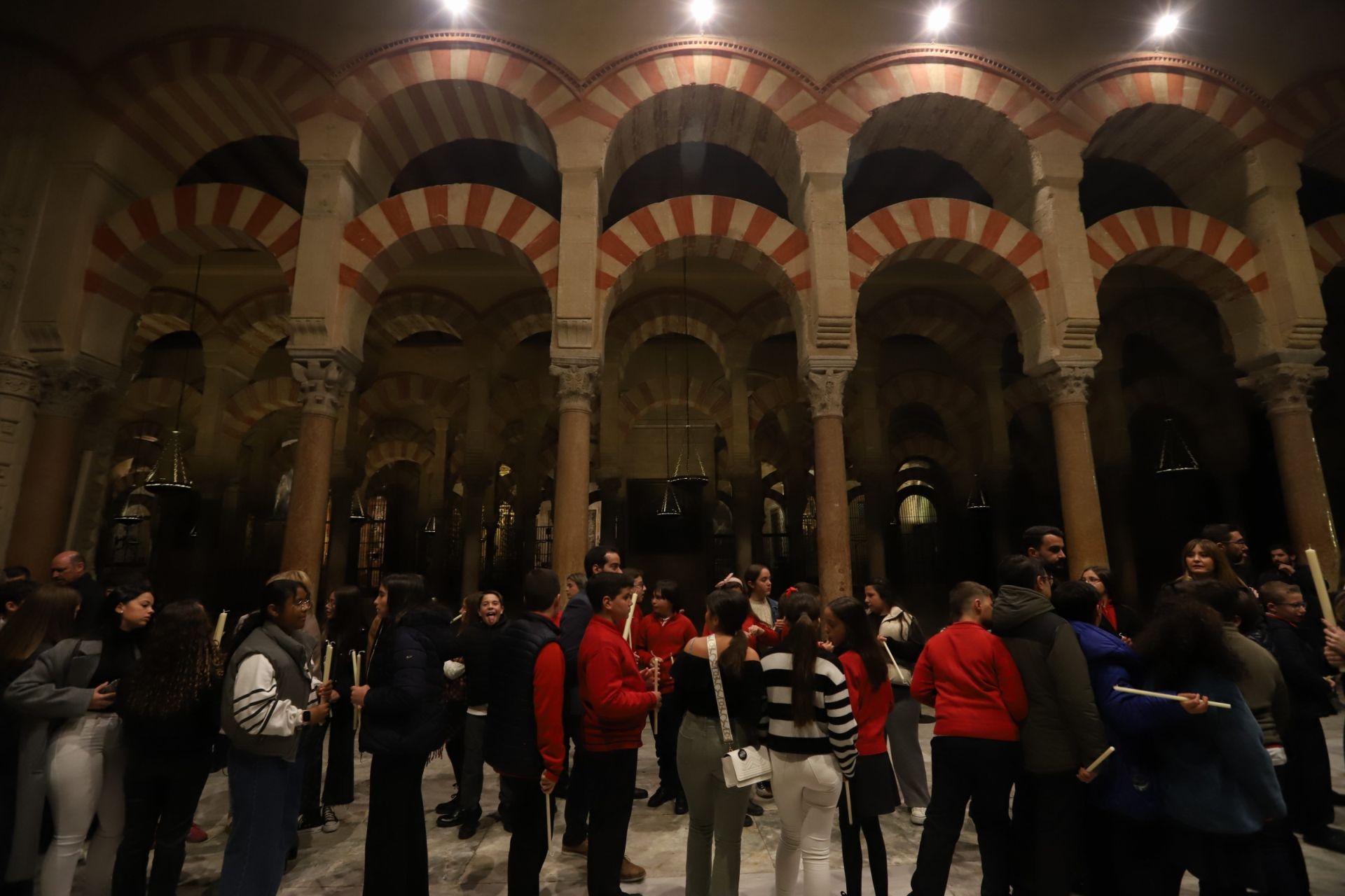 La salida extraordinaria con las reliquias de San Juan Bautista de la Concepción por Córdoba, en imágenes