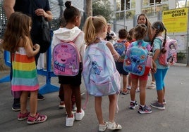 Cataluña propone que el próximo curso escolar arranque un día antes, el 8 de septiembre