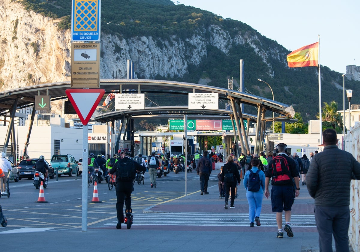 Gibraltar apuesta por el bilingüismo y enseñará español en sus aulas