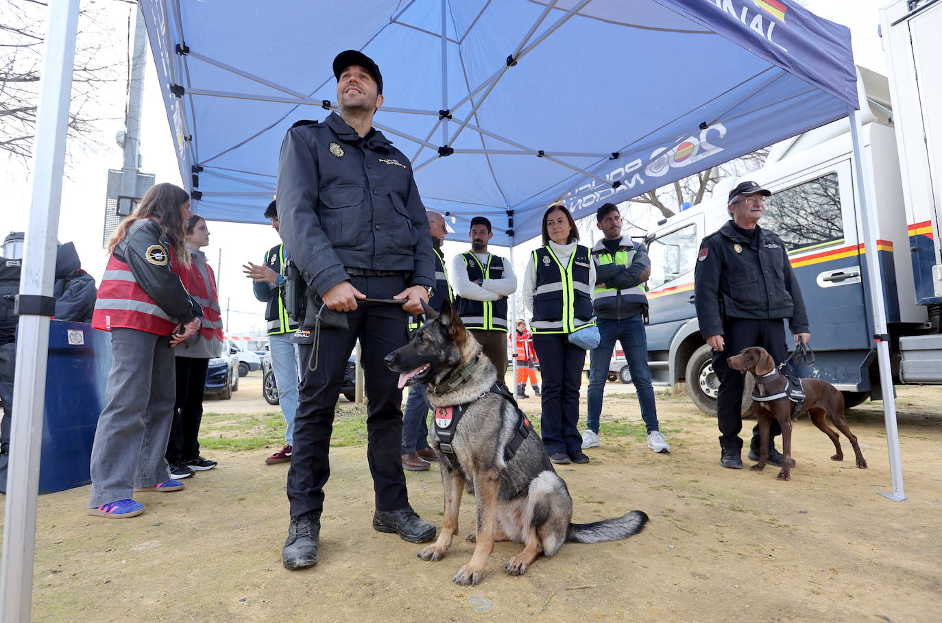 El simulacro de explosión en el recinto ferial de Córdoba, en imágenes