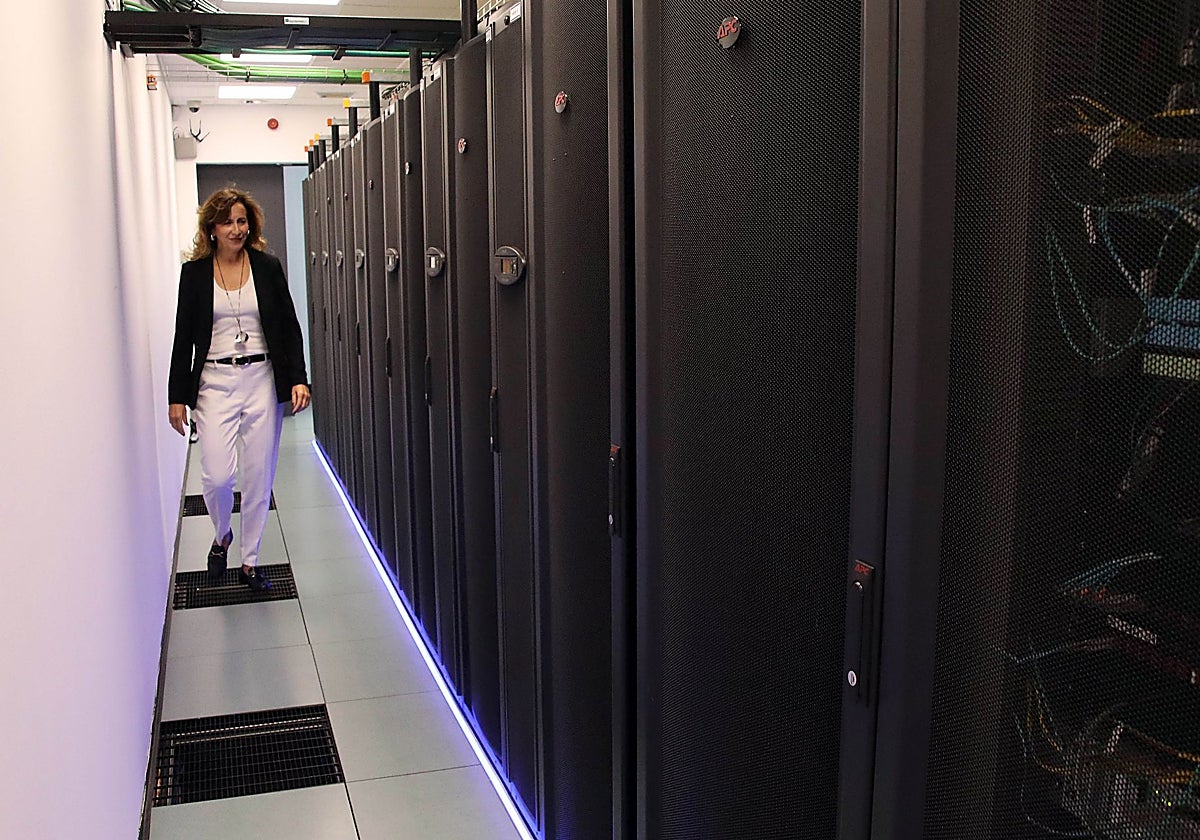 Hilde Pérez, en el Centro de Supercomputación de Castilla y León