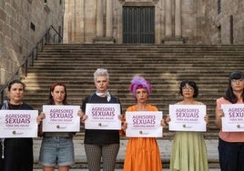 Condenado a casi 21 años de cárcel por amenazar a tres menores para que le enviasen fotos de contenido sexual