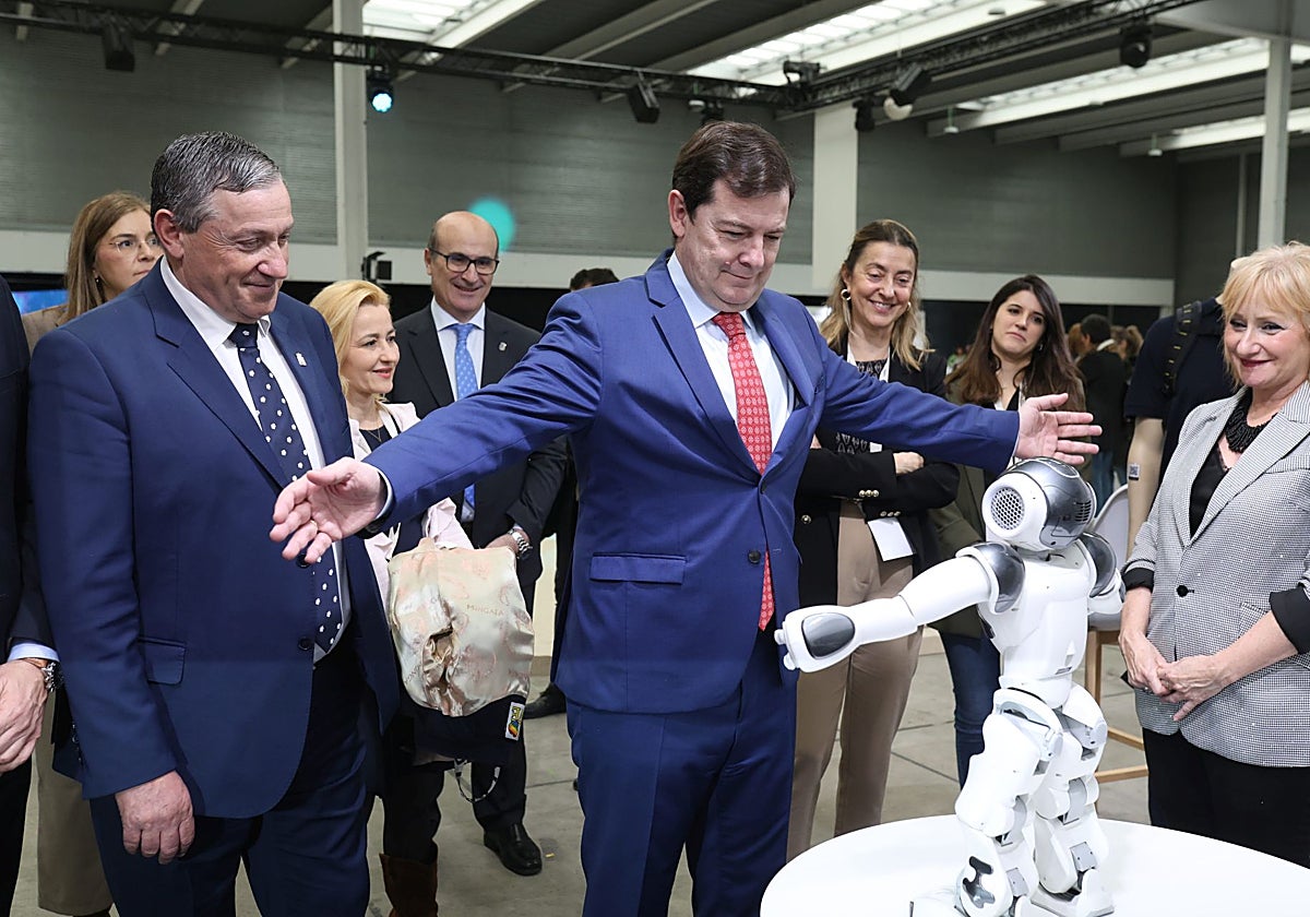 El presidente de la Junta visita Fitecu