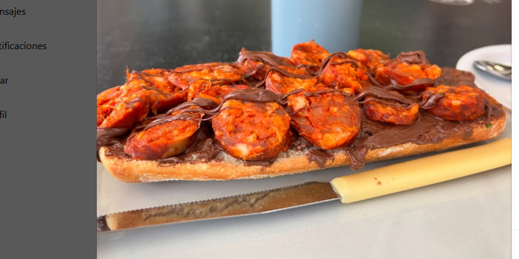 Tostada con chorizo picante y Nocilla: el desayuno para 'campeones' de un bar de Córdoba