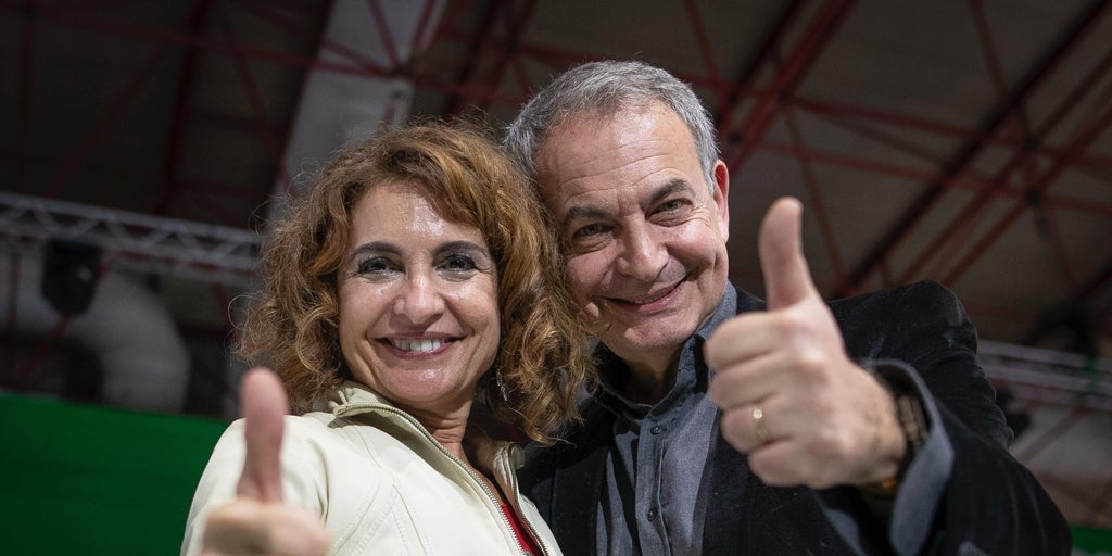 Zapatero rehabilita a Chaves y Griñán como «personas honestas y decentes» pese a que no están absueltos en los ERE