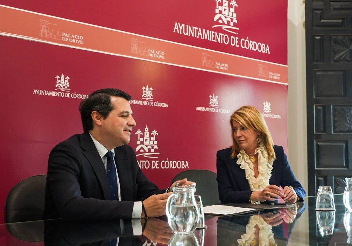El alcalde de Córdoba y la alcaldesa de Huelva