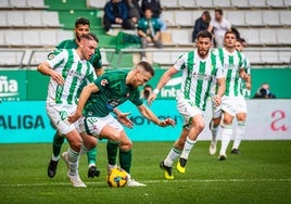 El Córdoba CF rescata una victoria en el descuento ante el Racing de Ferrol (0-1)