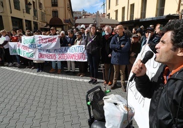 Jusapol, vecinos de Santillán de la Vega y agricultores se manifiestan en Palencia ante la presencia del presidente del Gobierno