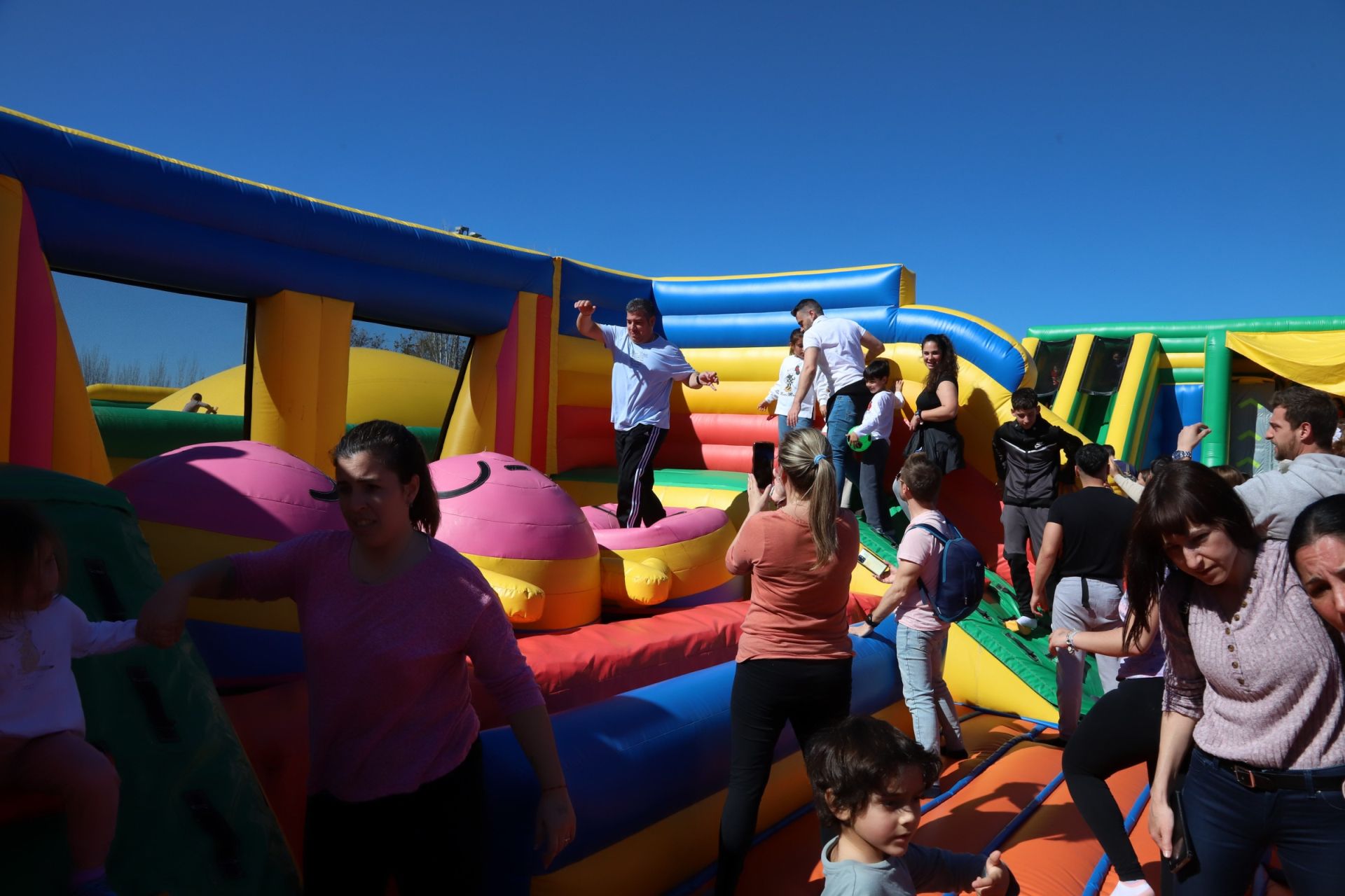 El parque hinchable más grande de Europa aterriza en Córdoba: diversión garantizada para los niños