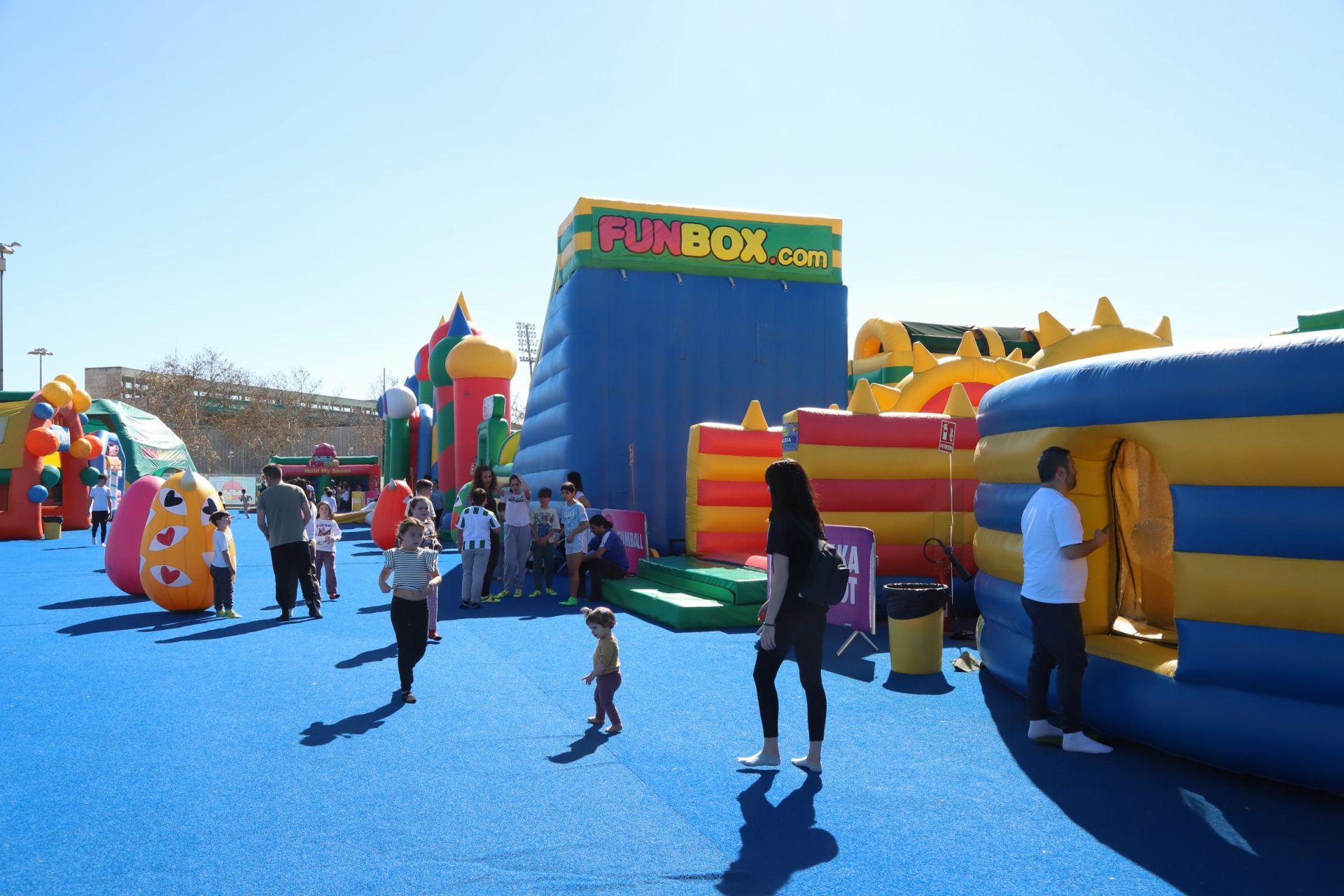 El parque hinchable más grande de Europa aterriza en Córdoba: diversión garantizada para los niños