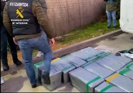 Cae en Cantabria una red con capacidad para introducir hasta 600 kilos de cocaína en toda Europa escondida en dobles fondos